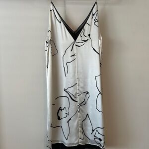 Club Monaco Monochrome Abstract Dress double v neck